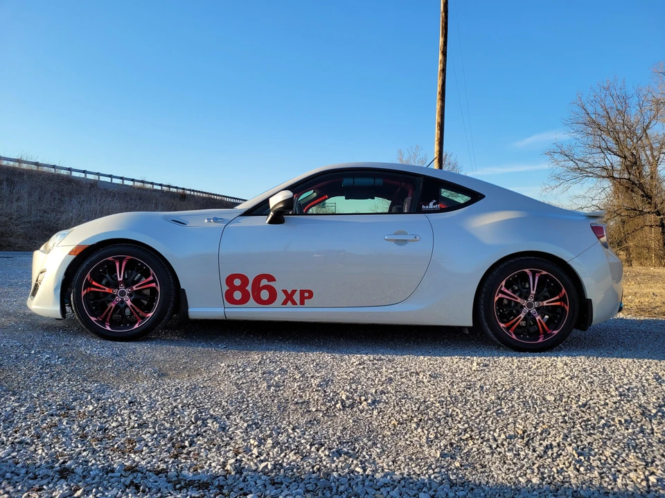 2013 Scion FR-S - Image 12 of 31