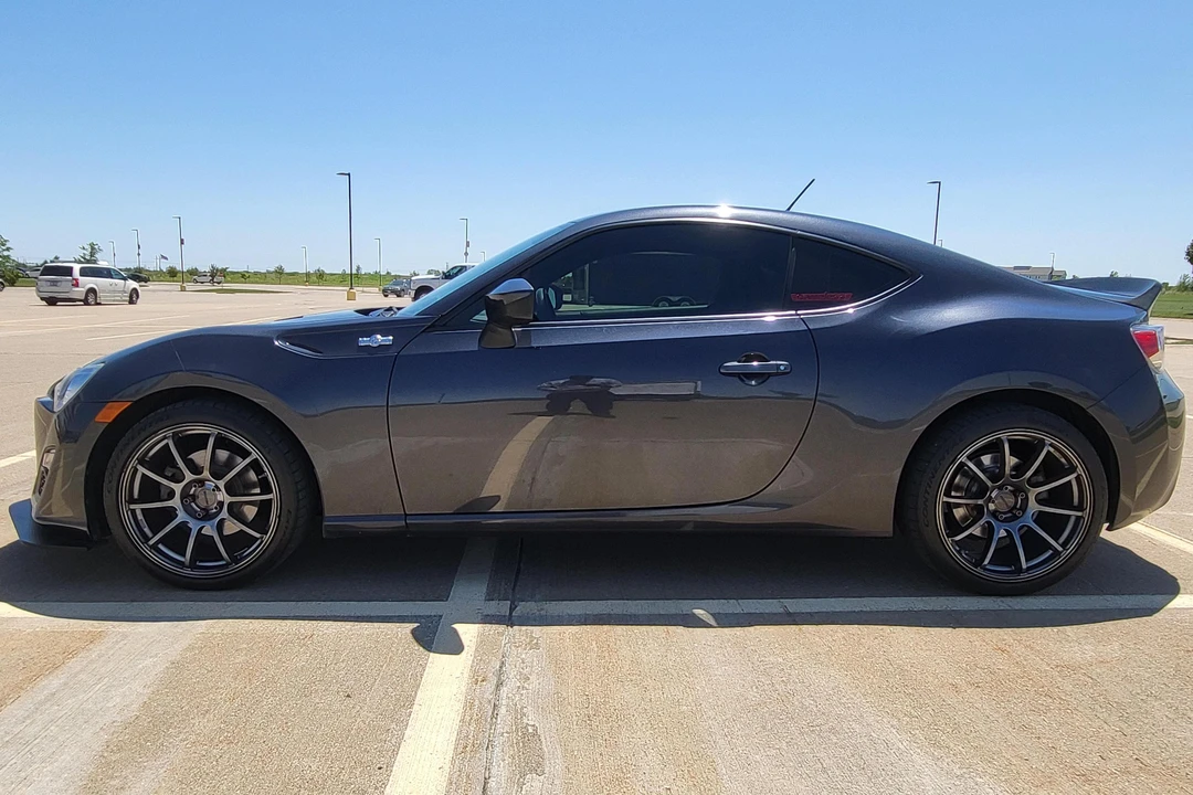 2013 Scion FR-S - Image 3 of 31