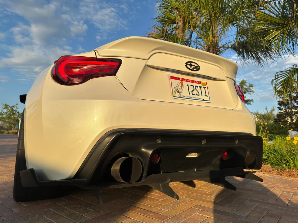 2013 Scion FR-S - Image 10 of 30