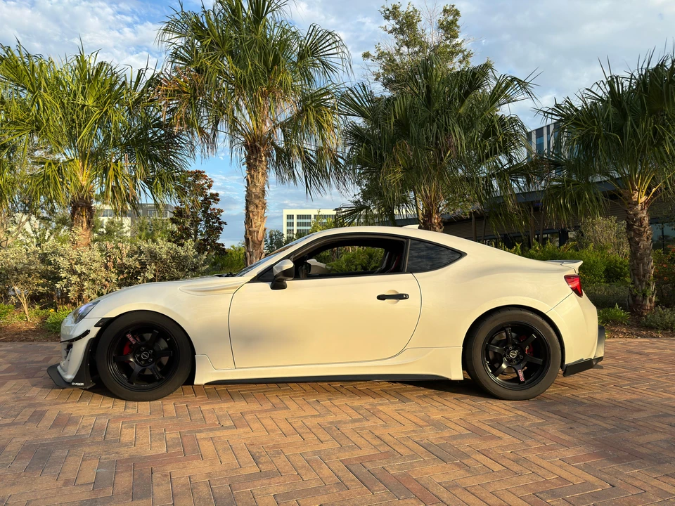 2013 Scion FR-S - Image 8 of 30