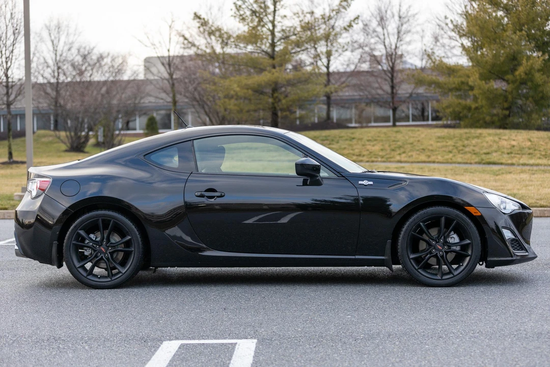 2013 Scion FR-S - Image 14 of 31