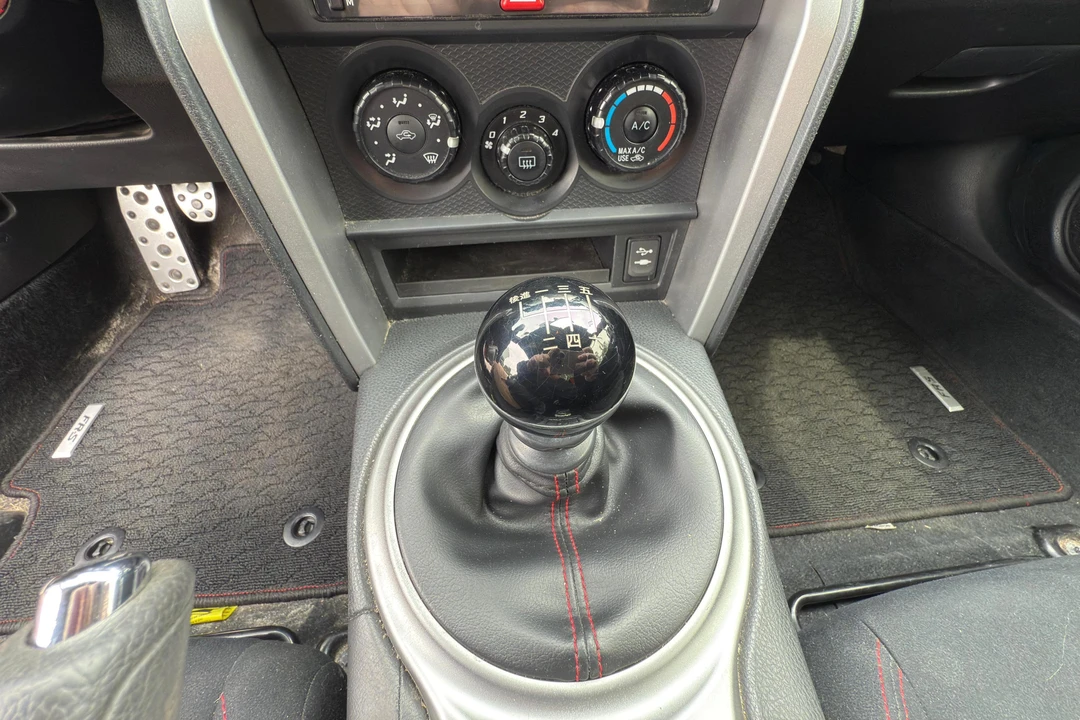 2013 Scion FR-S - Image 28 of 31