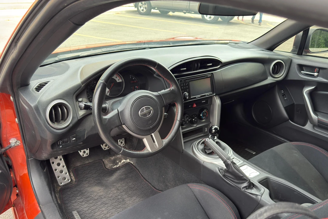2013 Scion FR-S - Image 26 of 31