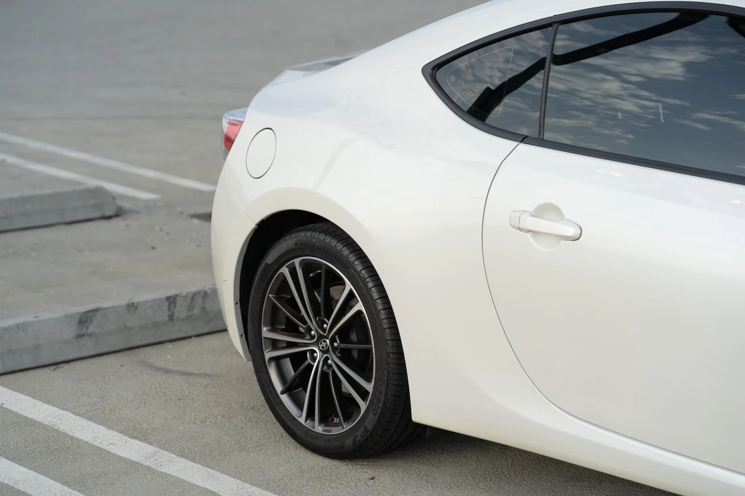 2013 Scion FR-S - Image 16 of 31
