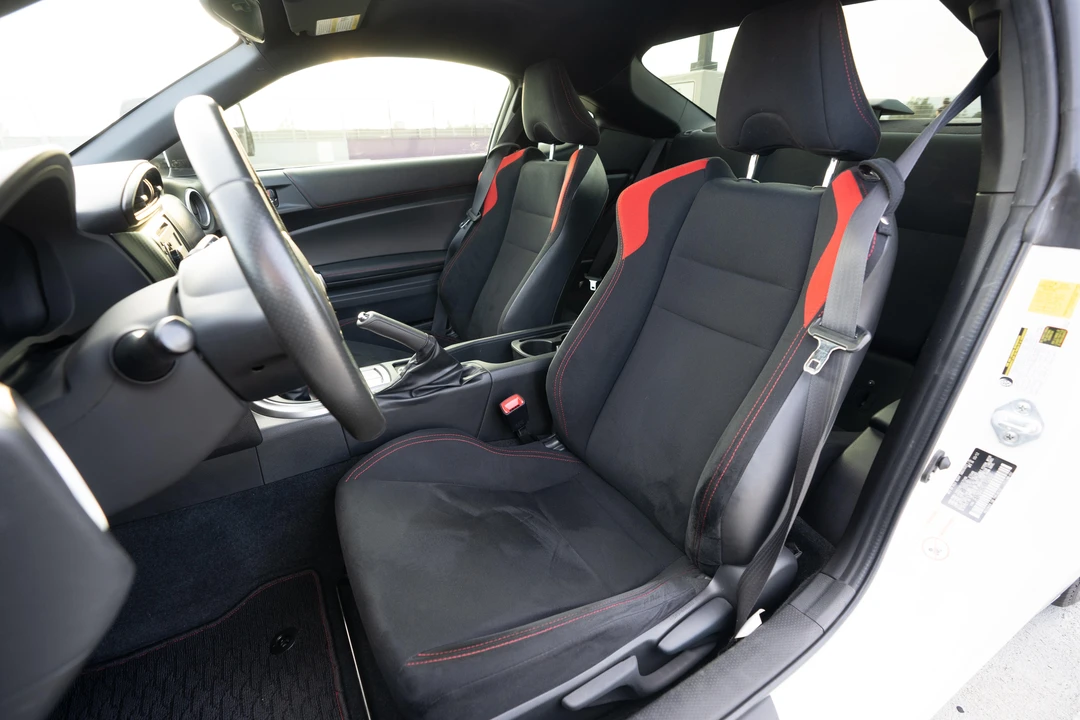 2013 Scion FR-S - Image 25 of 31