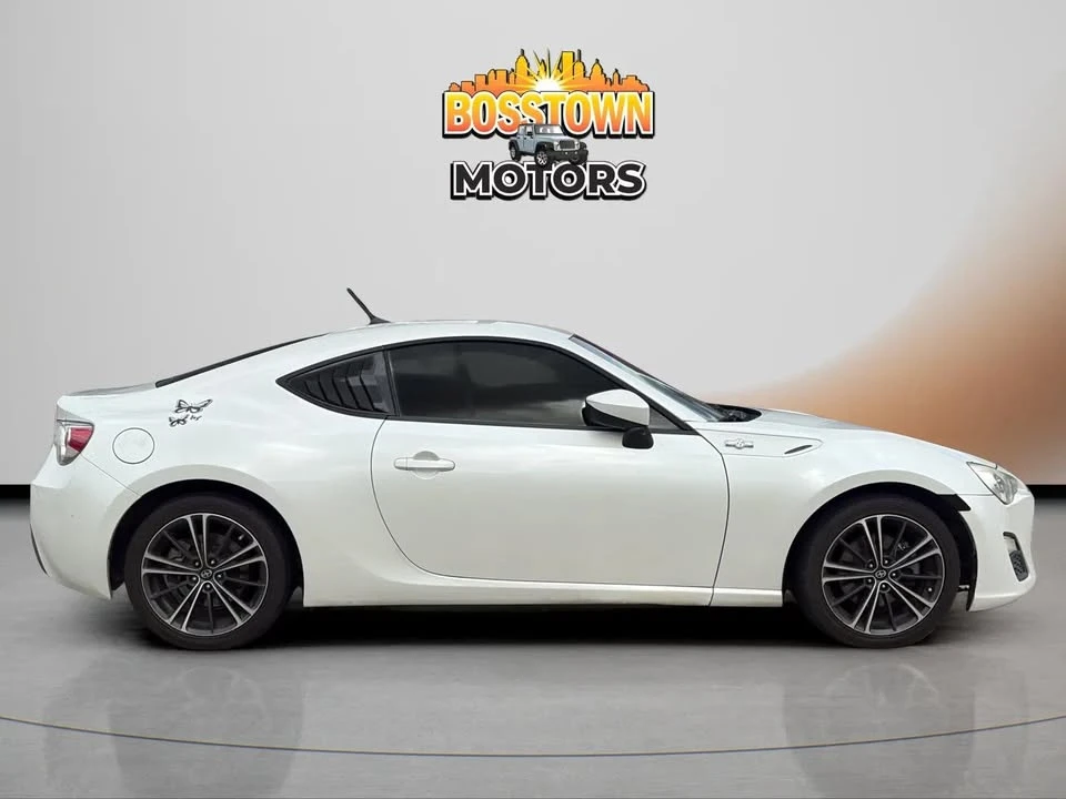 2013 Scion FR-S - Image 9 of 20