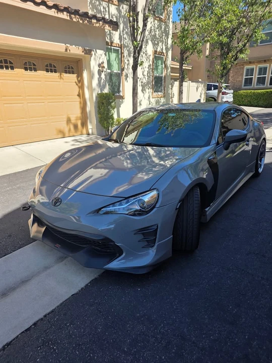 2013 Scion FR-S - Image 2 of 19