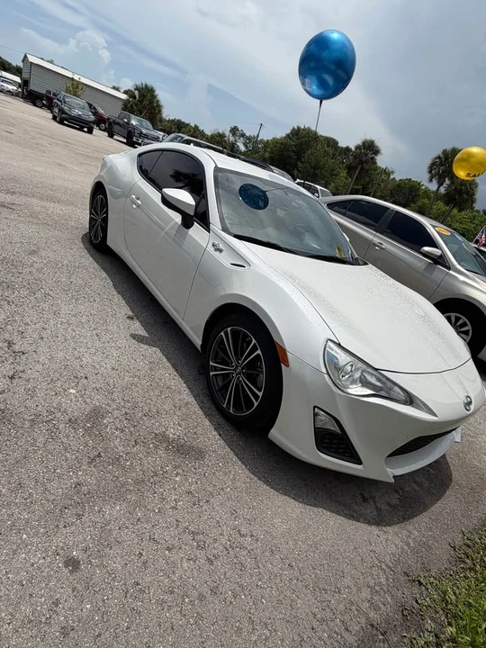 2013 Scion FR-S - Image 2 of 6