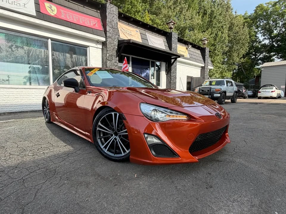2013 Scion FR-S - Image 9 of 19