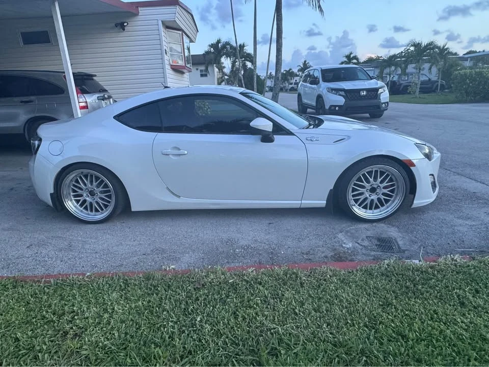 2013 Scion FR-S - Image 2 of 4