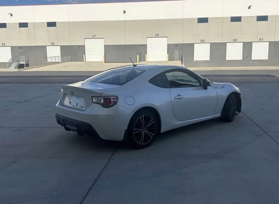 2013 Scion FR-S - Image 5 of 14