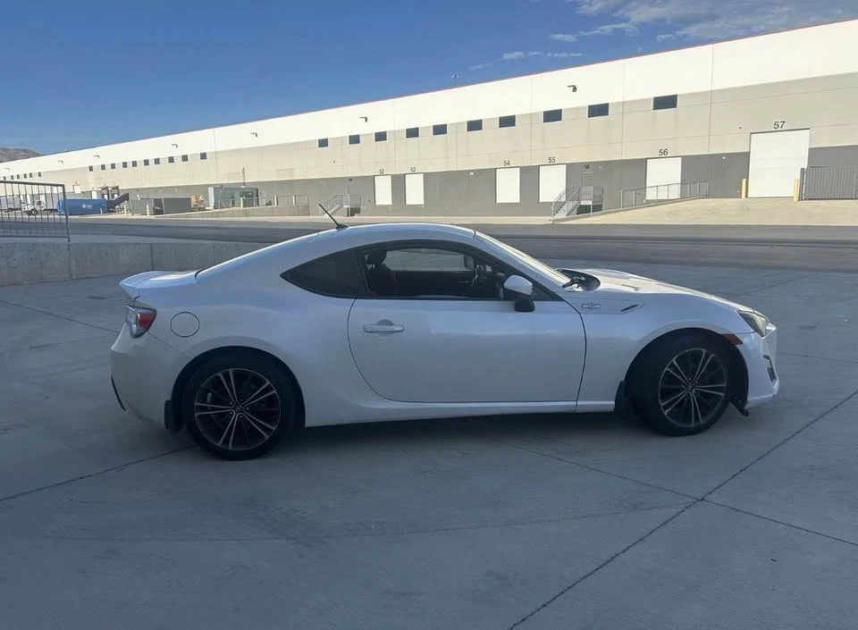 2013 Scion FR-S - Image 6 of 14