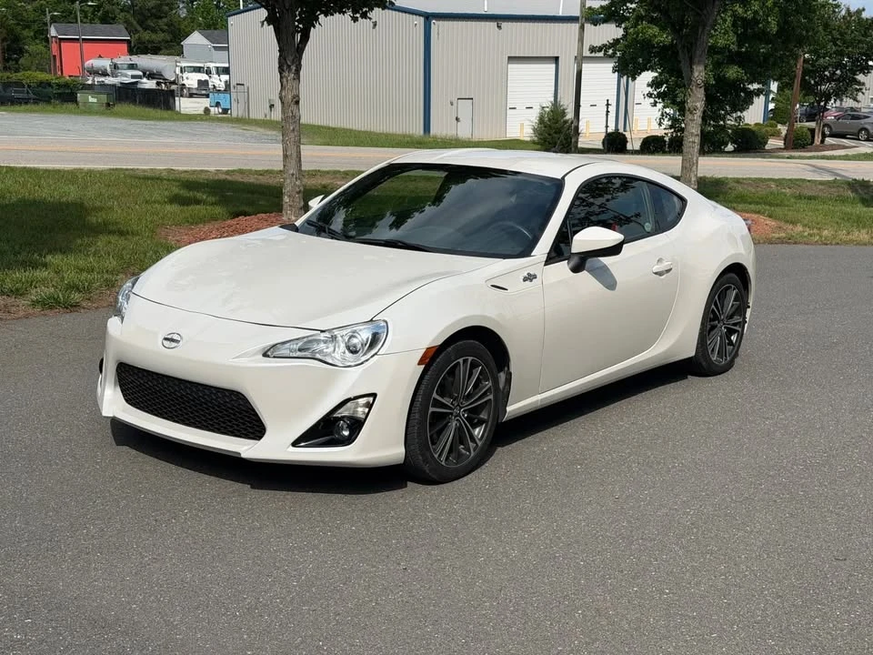 2013 Scion FR-S - Image 3 of 20