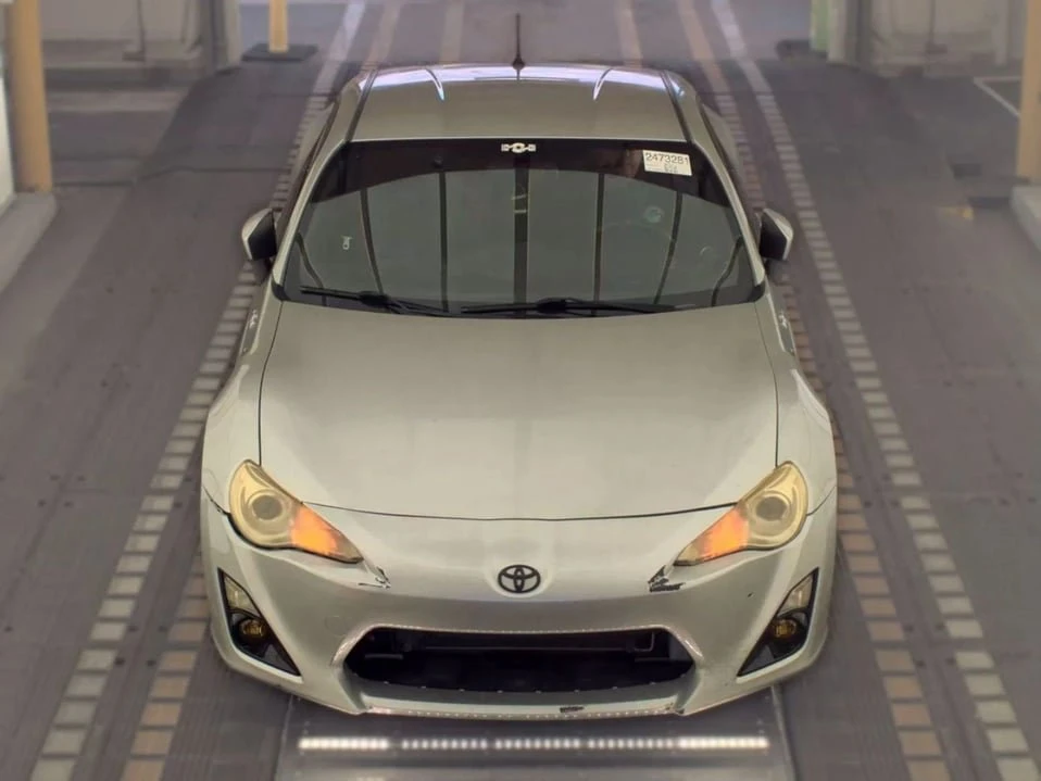 2013 Scion FR-S - Image 2 of 20