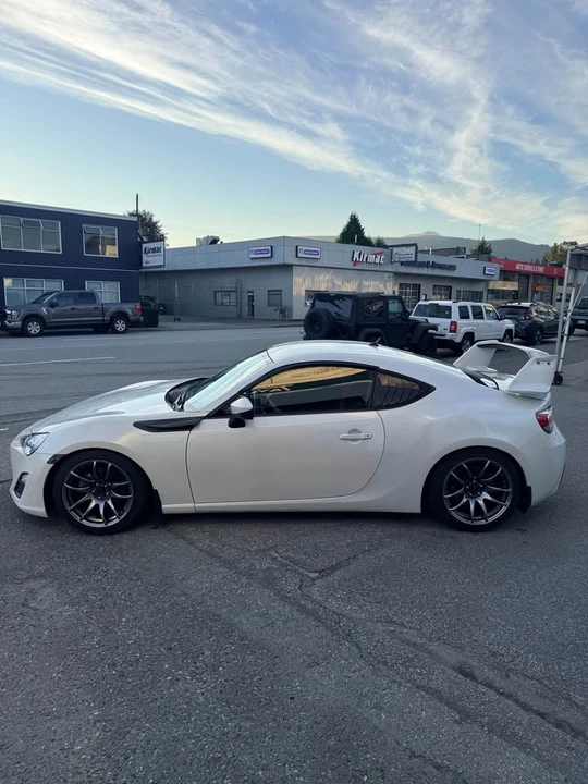 2013 Scion FR-S - Image 5 of 18