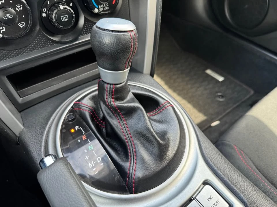 2013 Scion FR-S - Image 14 of 18