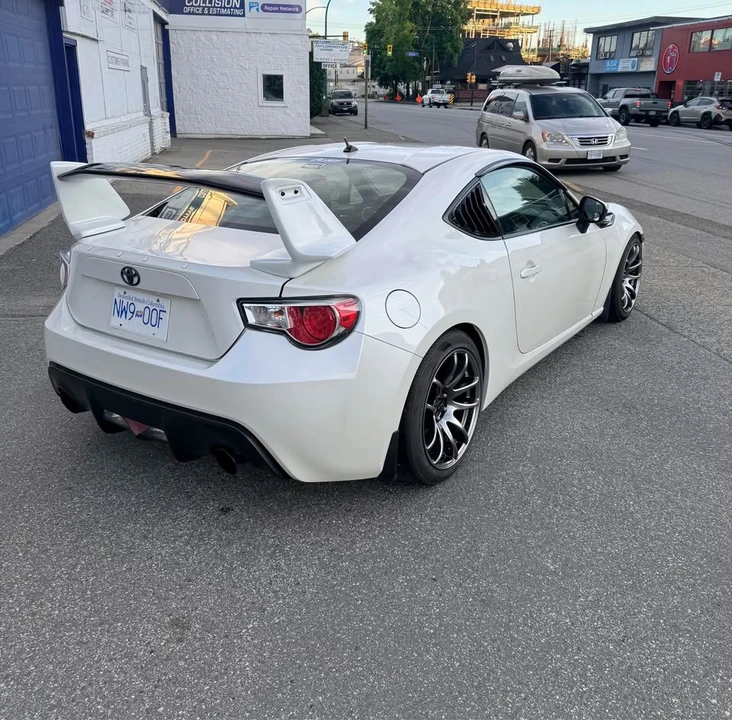 2013 Scion FR-S - Image 8 of 18
