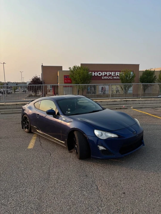 2013 Scion FR-S - Image 2 of 10