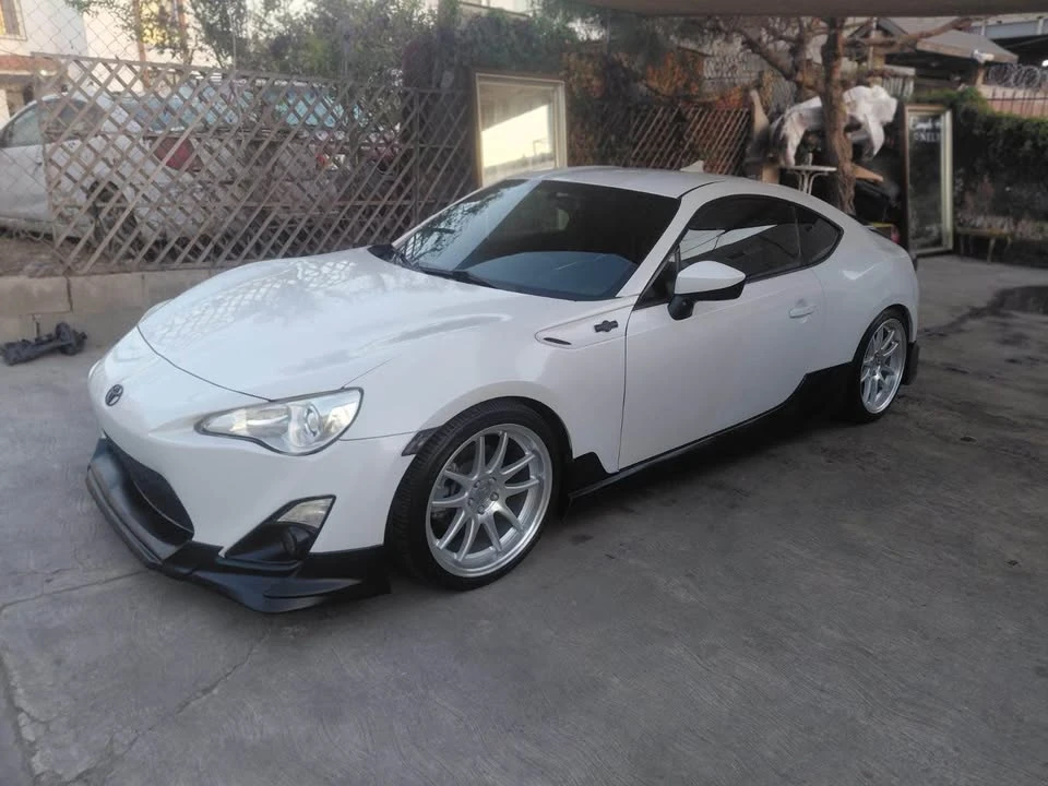 2013 Scion FR-S - Image 2 of 13