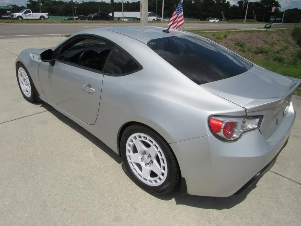 2013 Scion FR-S - Image 5 of 19