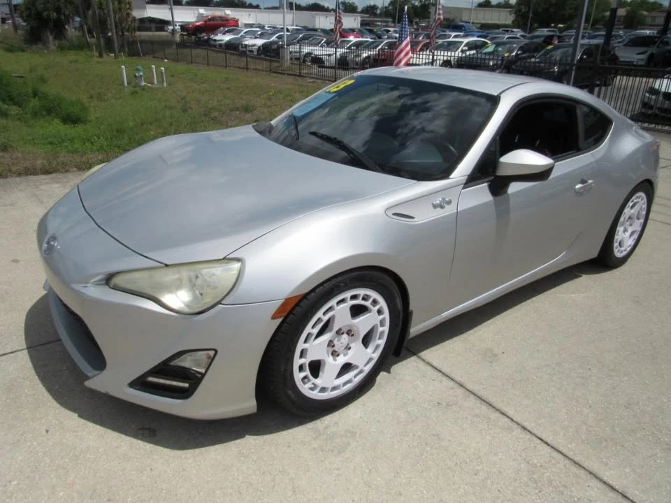 2013 Scion FR-S - Image 3 of 19