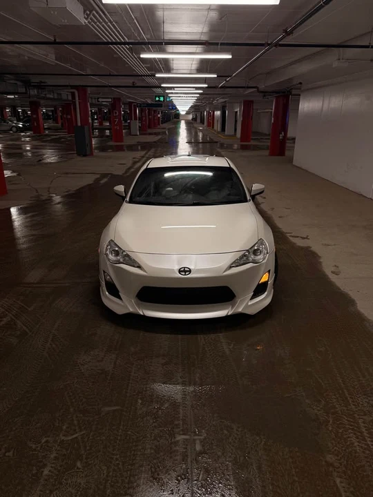 2013 Scion FR-S - Image 10 of 15