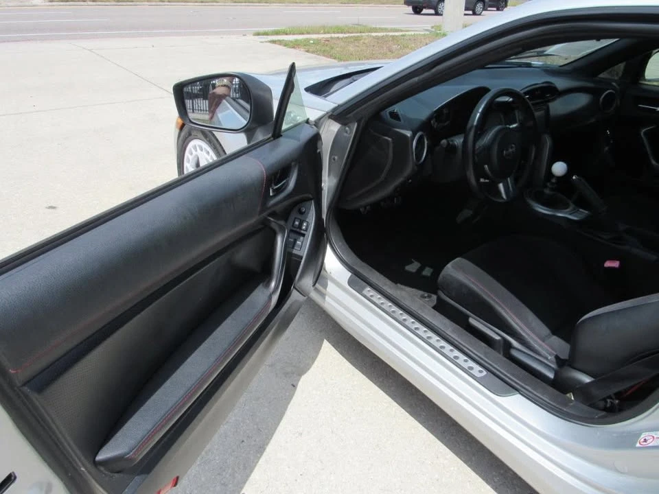 2013 Scion FR-S - Image 9 of 19