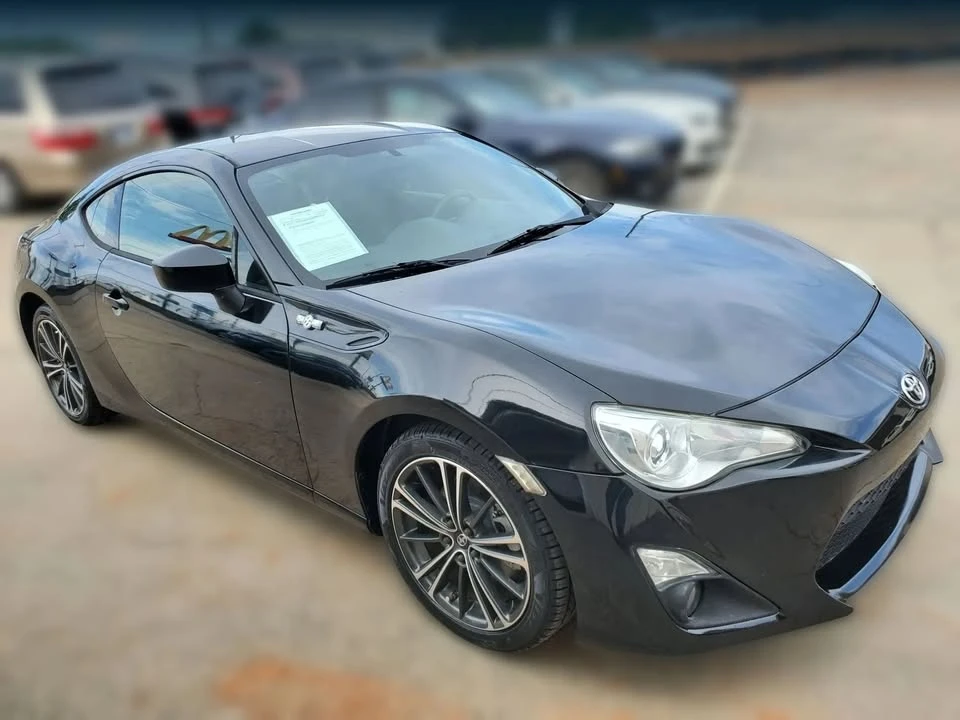 2013 Scion FR-S - Image 14 of 19