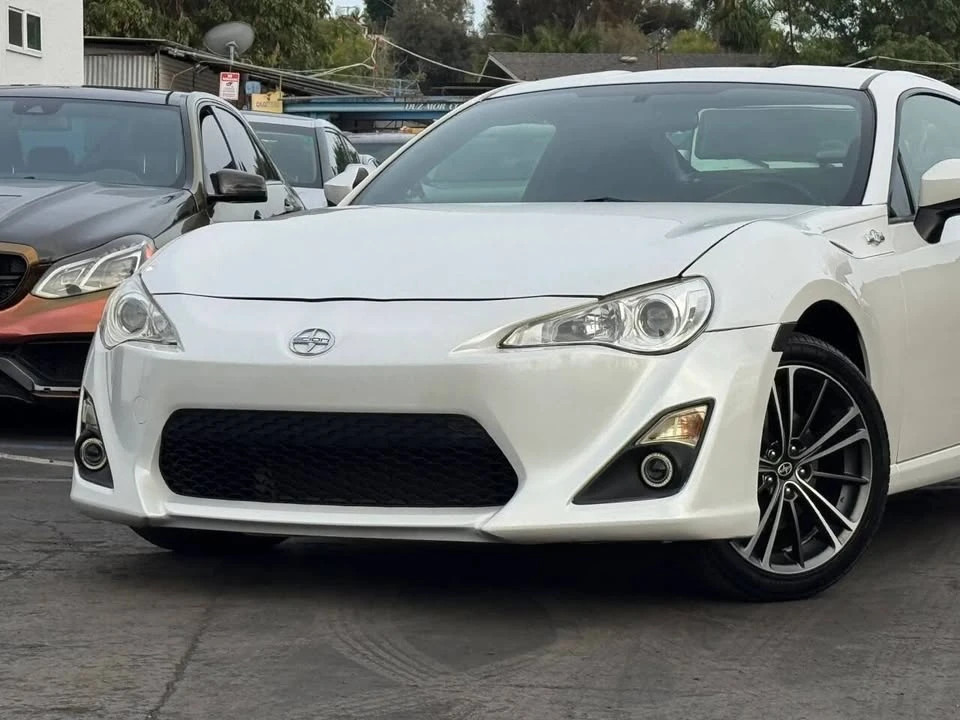 2013 Scion FR-S - Image 2 of 20