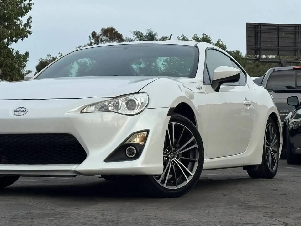 2013 Scion FR-S - Image 3 of 20