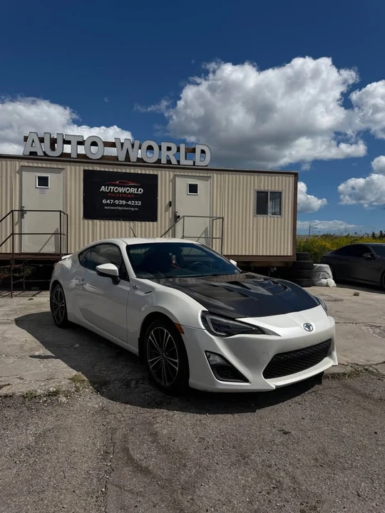 2013 Scion FR-S - Image 10 of 18