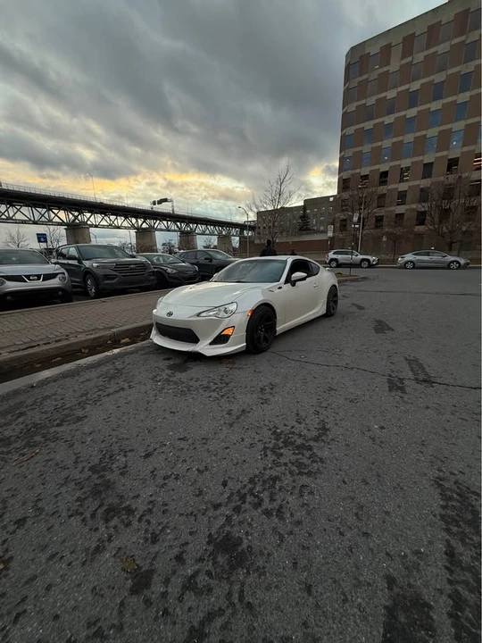 2013 Scion FR-S - Image 14 of 15