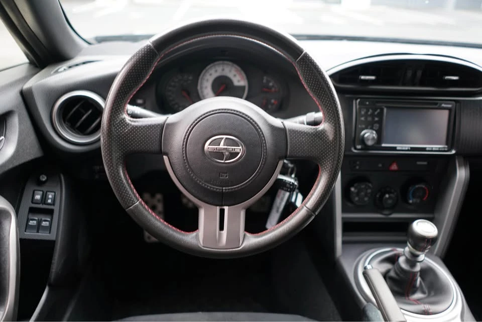 2013 Scion FR-S - Image 6 of 10