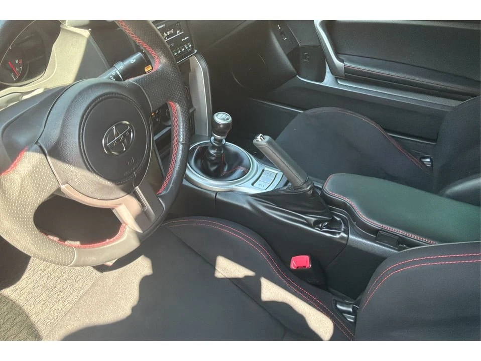 2013 Scion FR-S - Image 10 of 20