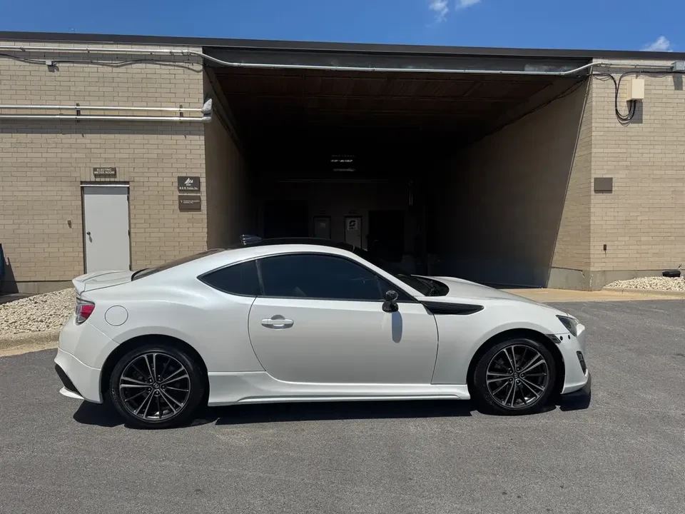 2013 Scion FR-S - Image 3 of 15