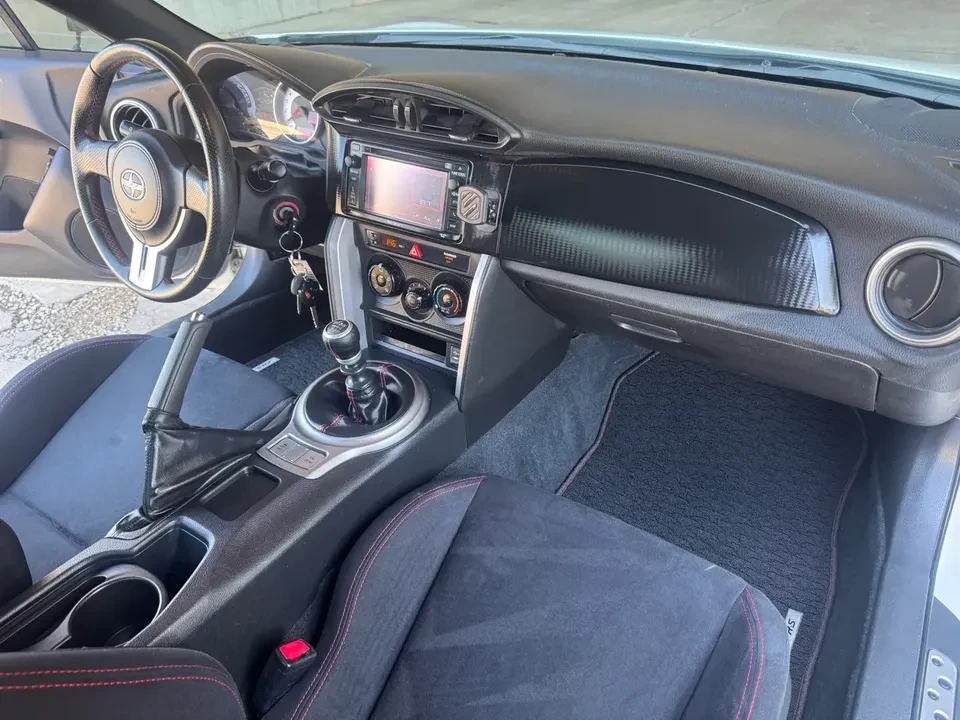 2013 Scion FR-S - Image 9 of 15