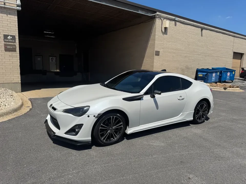 2013 Scion FR-S - Image 4 of 15