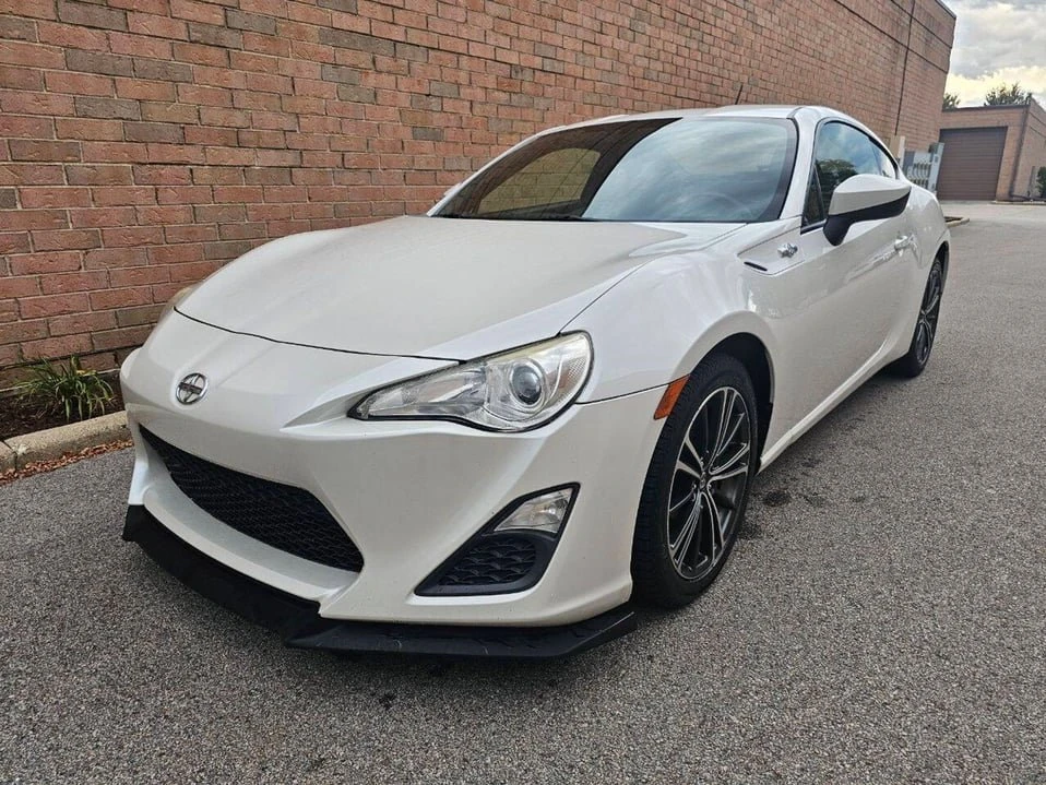 2013 Scion FR-S - Image 2 of 16
