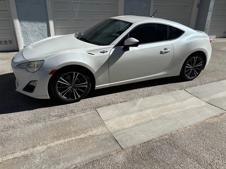2013 Scion FR-S - Image 10 of 10