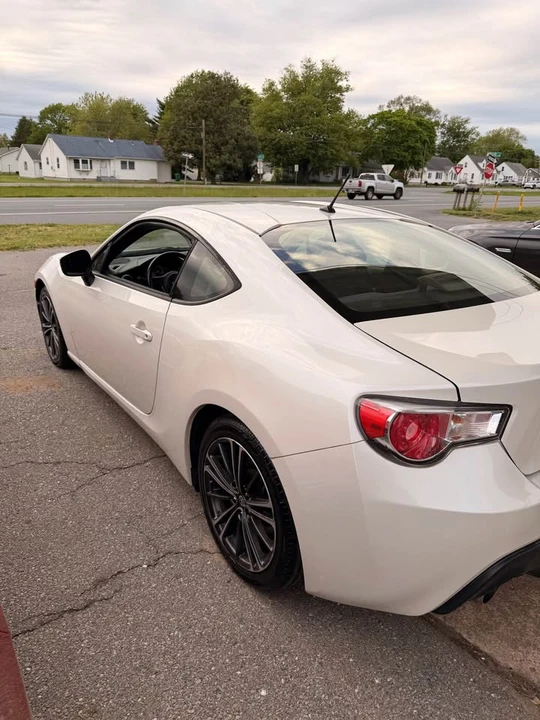 2013 Scion FR-S - Image 2 of 11