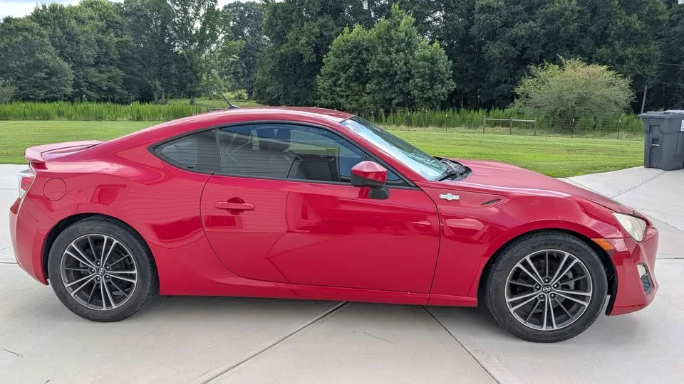 2013 Scion FR-S - Image 2 of 16