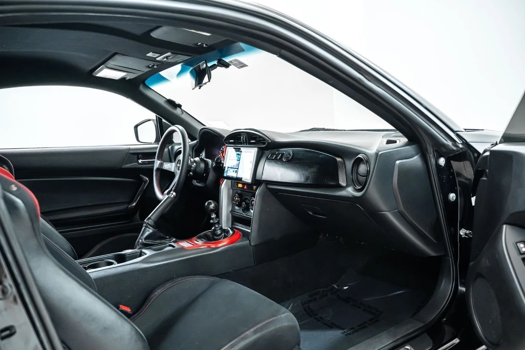 2013 Scion FR-S - Image 22 of 31