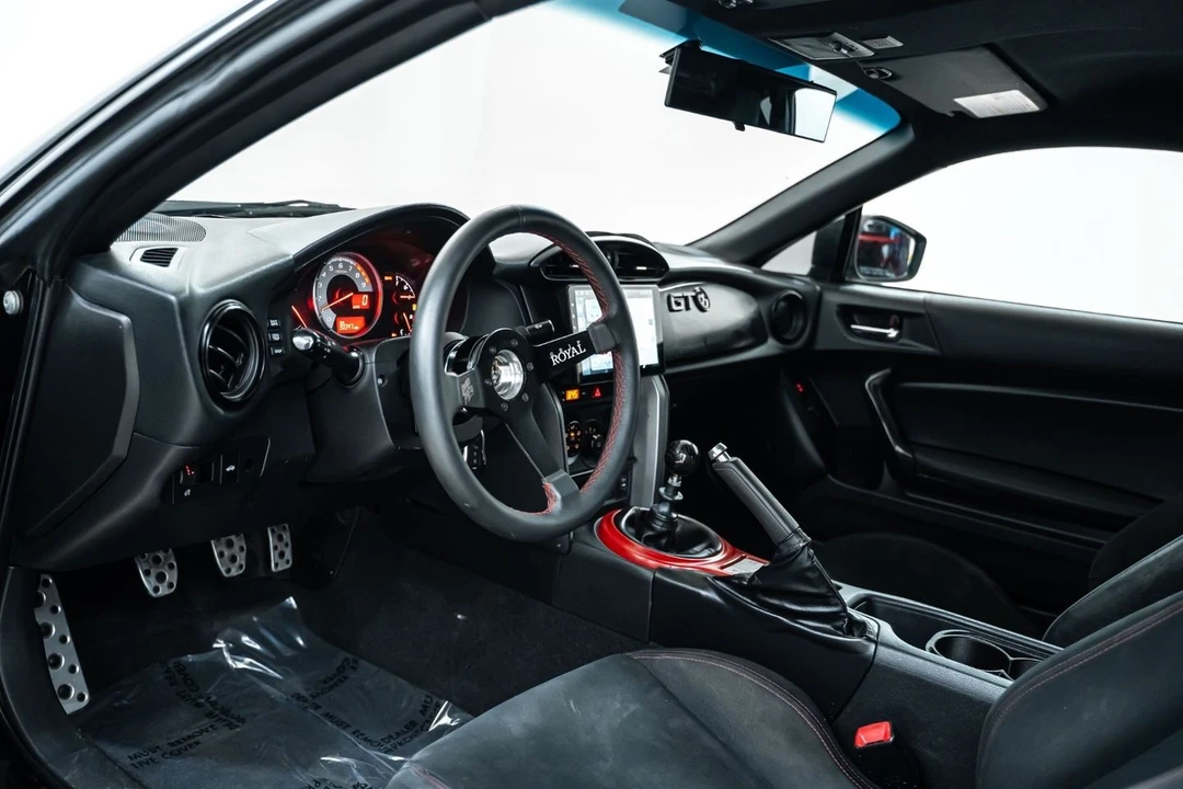 2013 Scion FR-S - Image 18 of 31