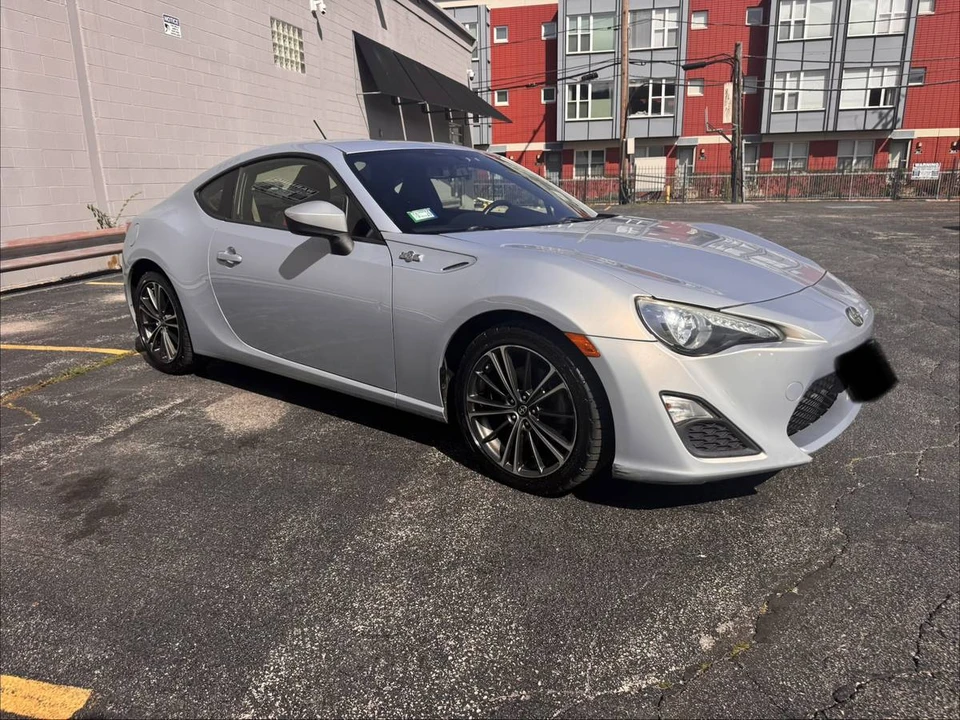2013 Scion FR-S - Image 2 of 22