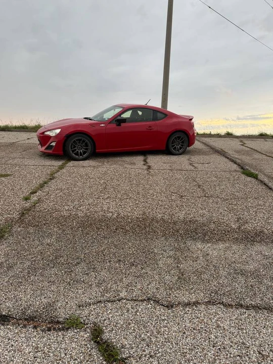 2013 Scion FR-S - Image 4 of 14
