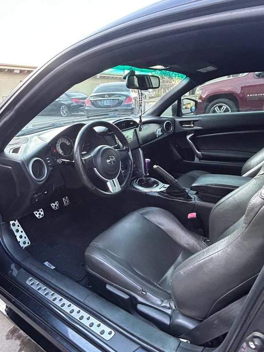 2013 Scion FR-S - Image 10 of 11