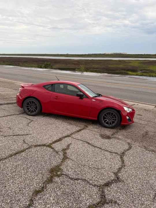 2013 Scion FR-S - Image 3 of 14