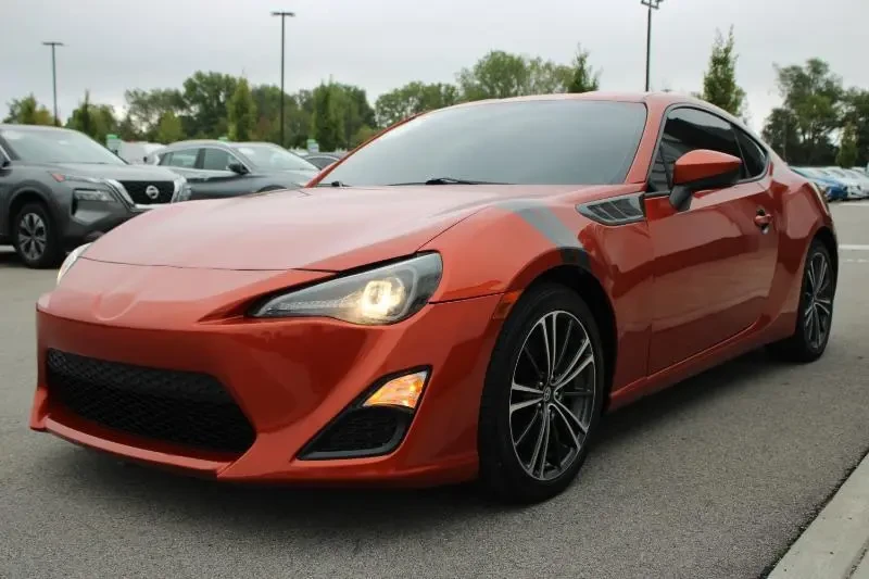 2013 Scion FR-S - Image 3 of 15