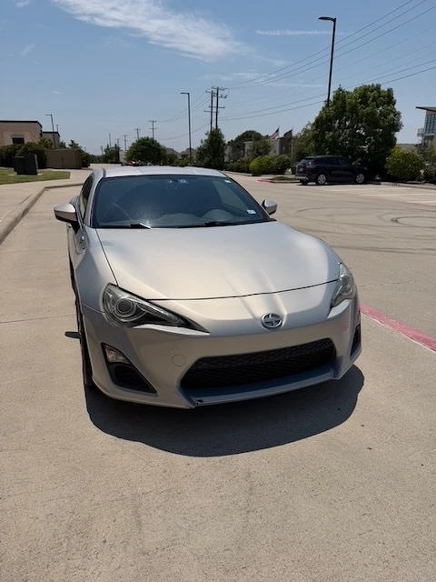 2013 Scion FR-S - Image 2 of 10