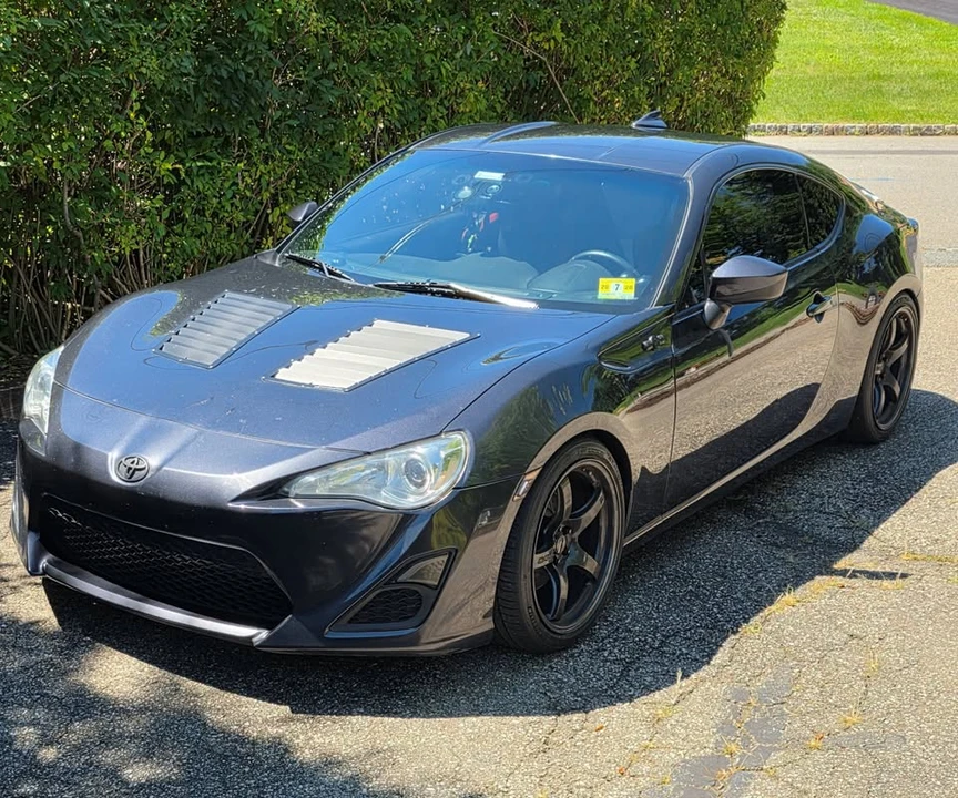 2013 Scion FR-S - Image 2 of 20